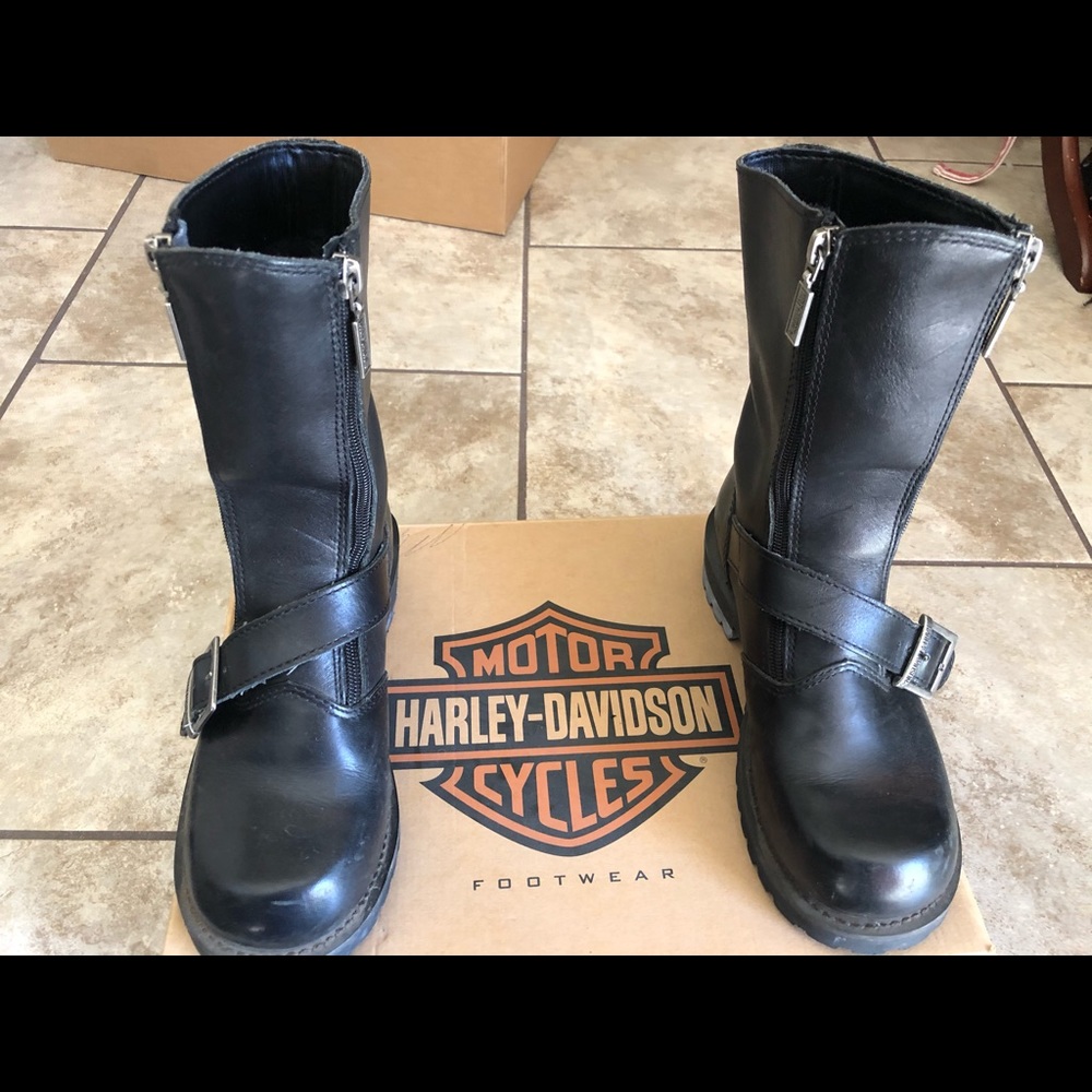 Leather boots